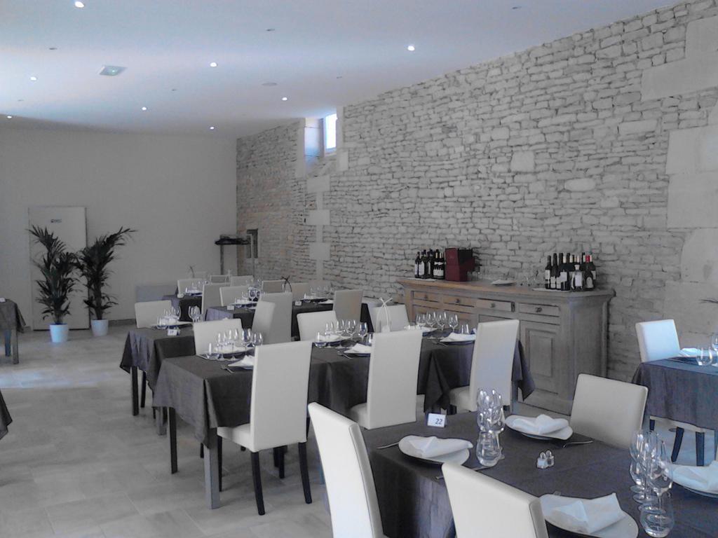 Auberge De La Luzerne Bernieres-sur-Mer Екстер'єр фото