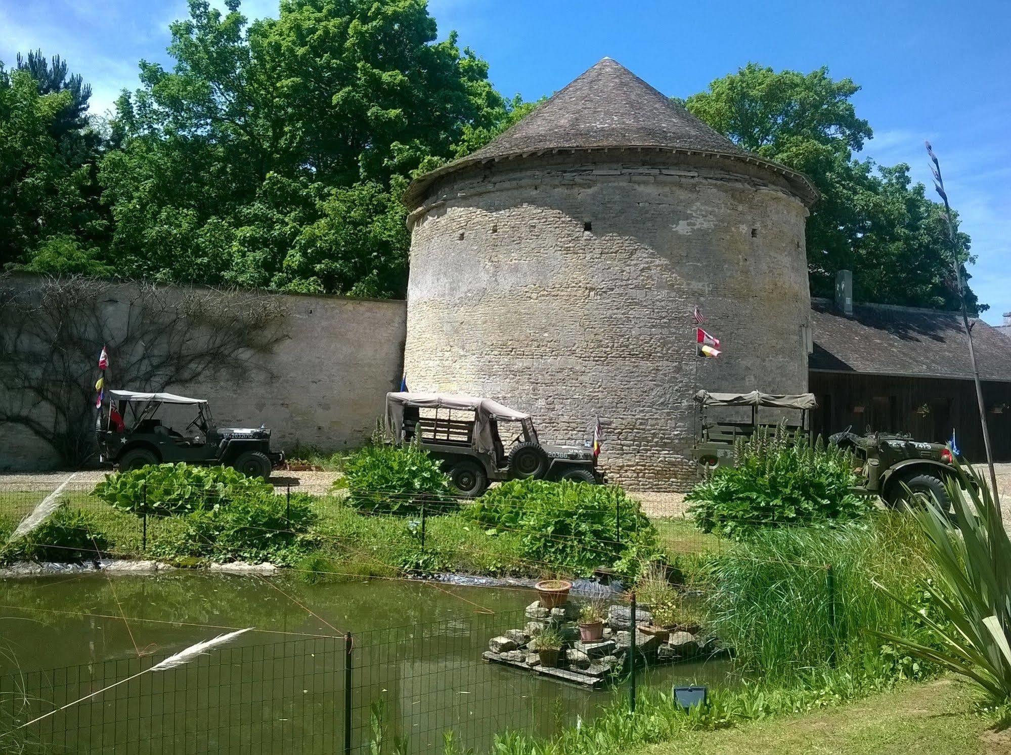Auberge De La Luzerne Bernieres-sur-Mer Екстер'єр фото