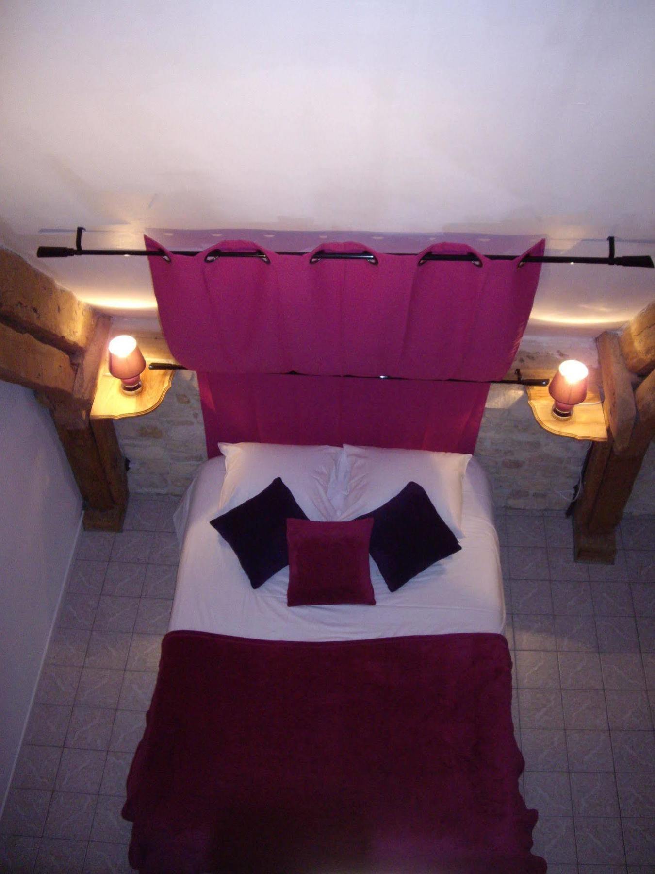 Auberge De La Luzerne Bernieres-sur-Mer Екстер'єр фото